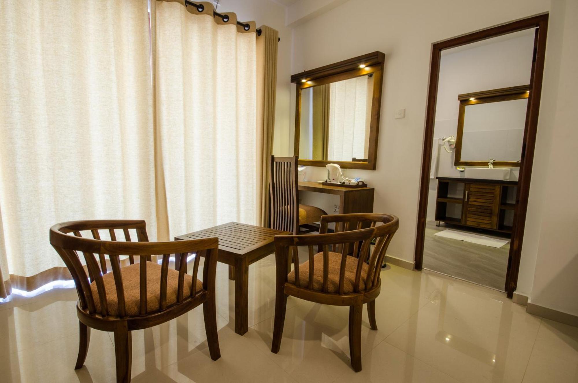 Okwin Resort Kandy Room photo
