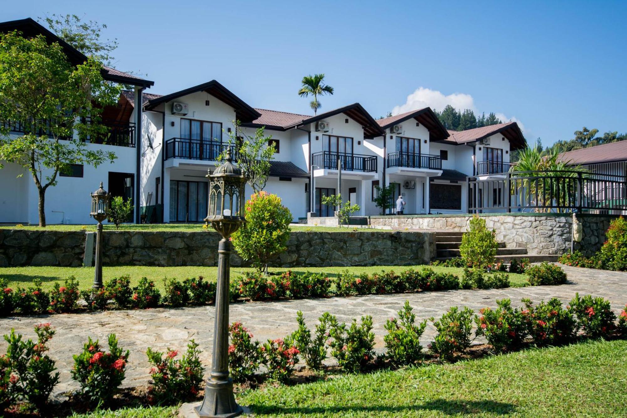 Okwin Resort Kandy Exterior photo