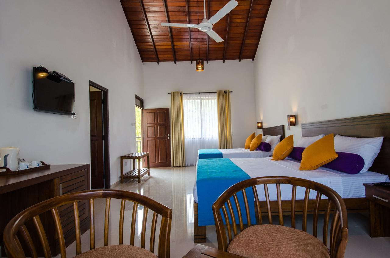 Okwin Resort Kandy Exterior photo