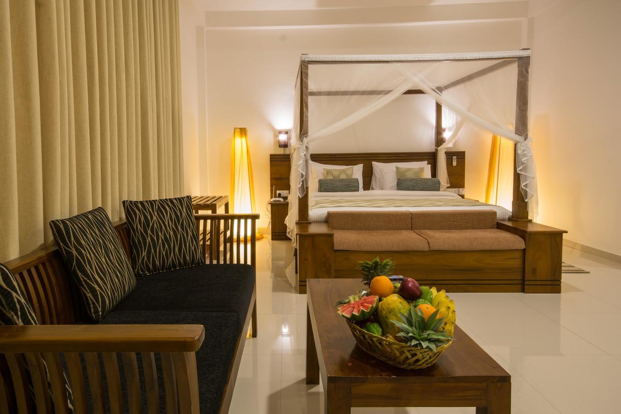 Okwin Resort Kandy Exterior photo